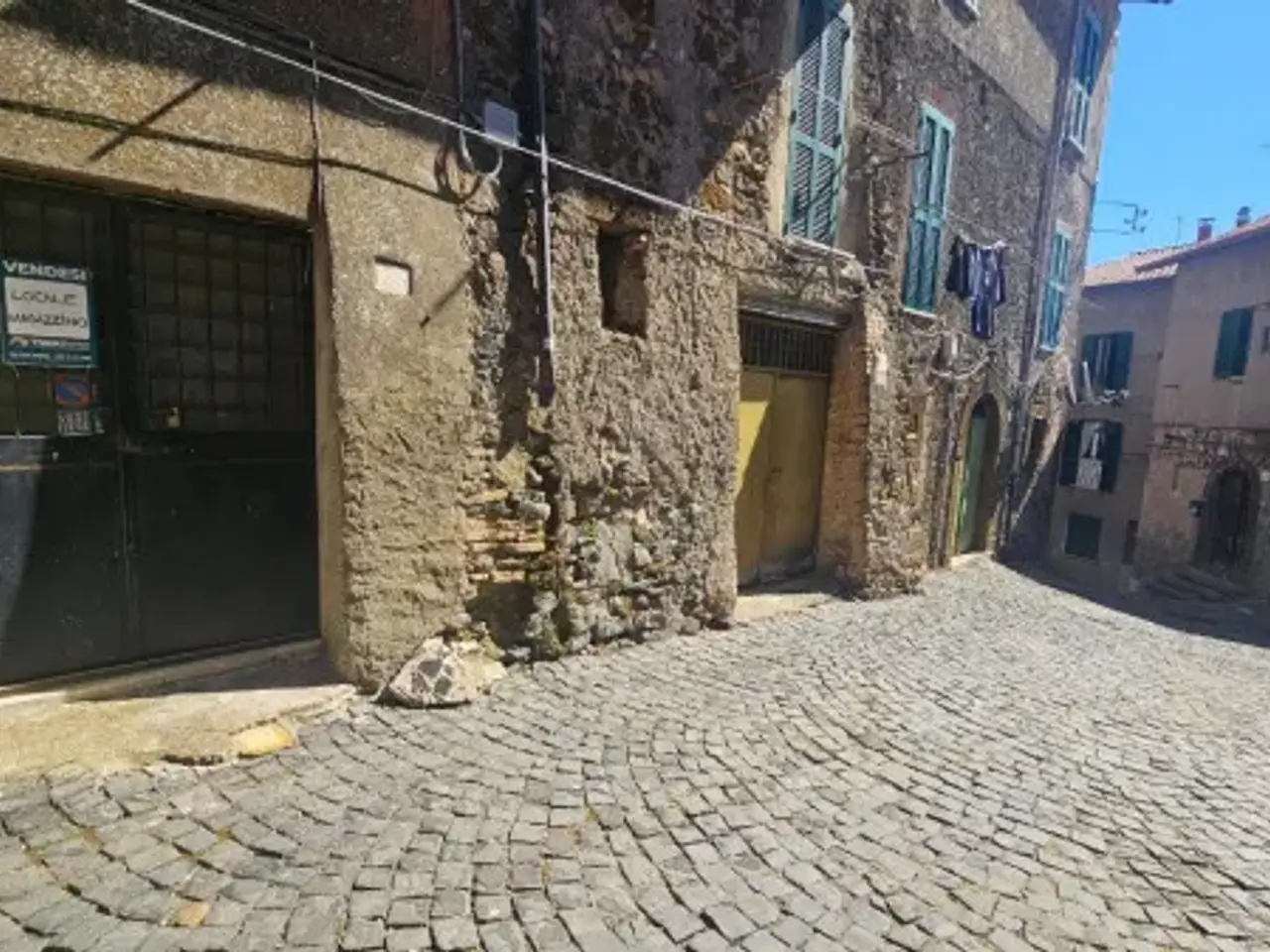 Negozio in Via degli Artisti, Montecompatri, {3} - Foto 2