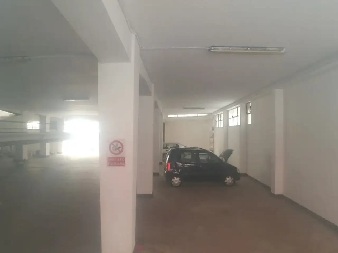 Magazzino in Via Michelino da Besozzo, Milano, {3} - Foto 1