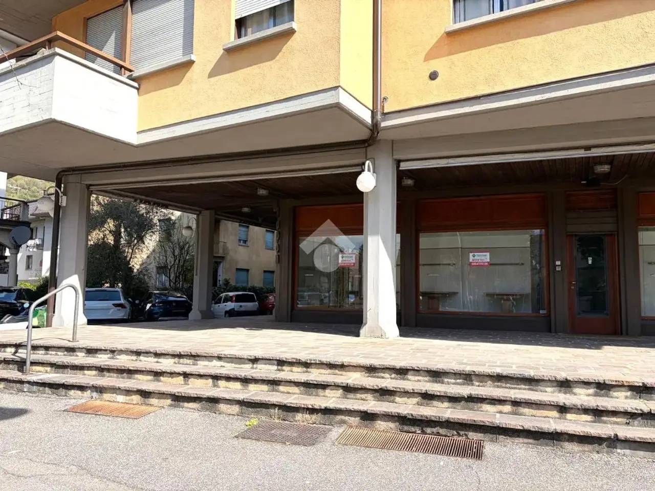 Negozio in Viale Repubblica 25, Darfo Boario Terme, {3} - Foto 2