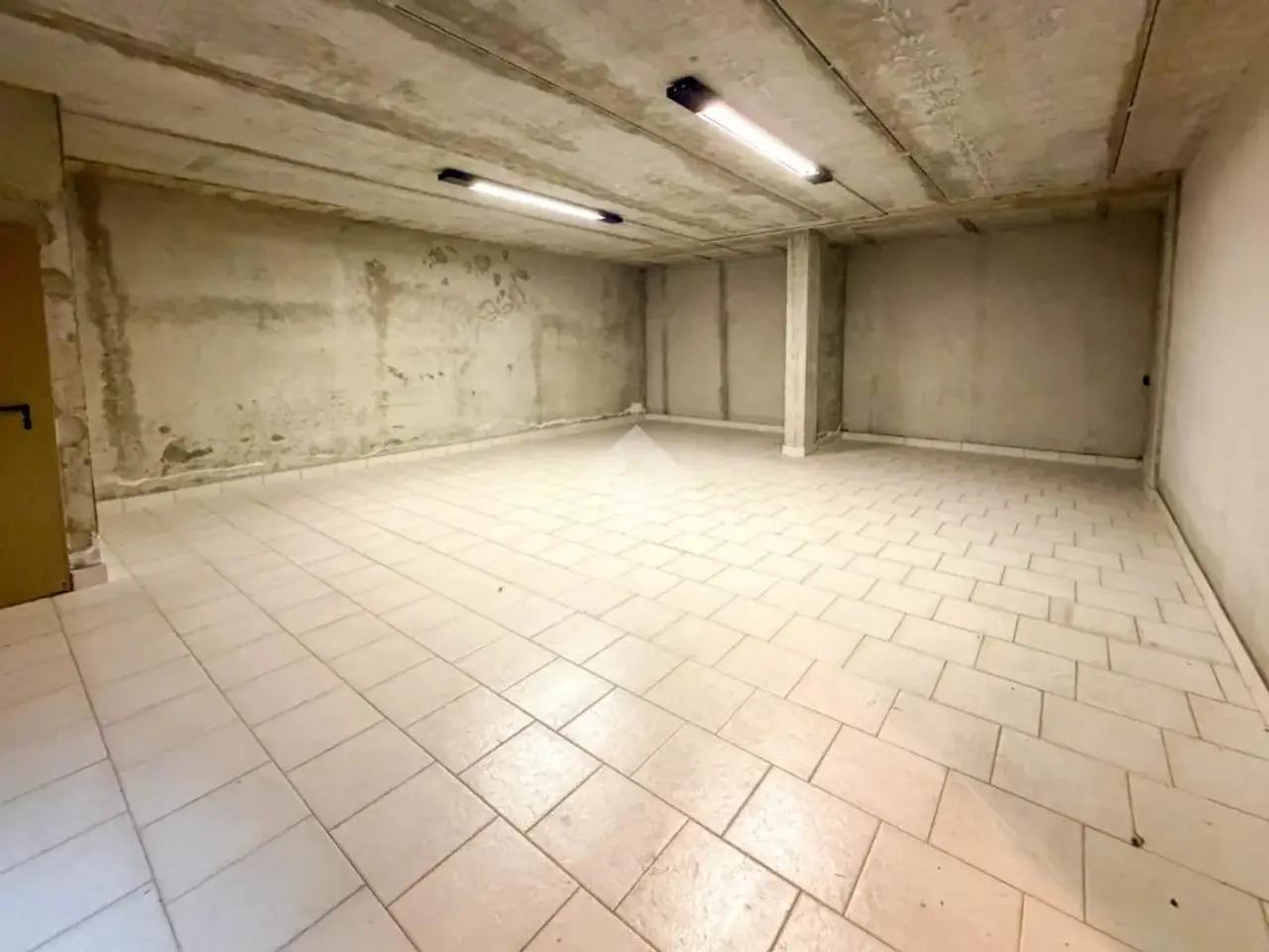Magazzino in Via Aldo Moro 14, Olgiate Molgora, {3} - Foto 1