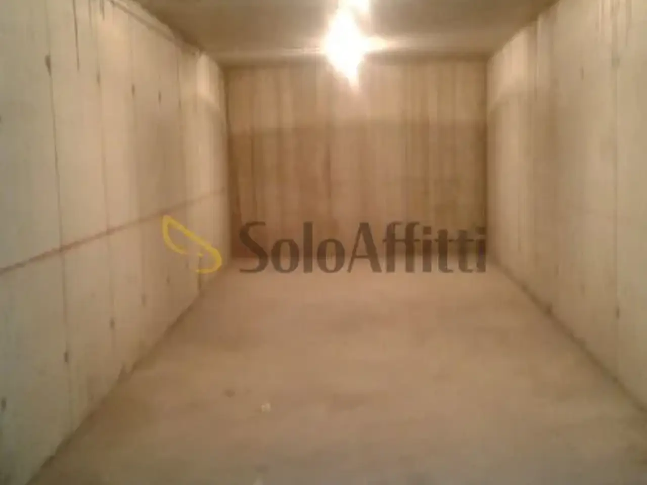 Parcheggio chiuso in Corso Gamba, Torino, {3} - Foto 2