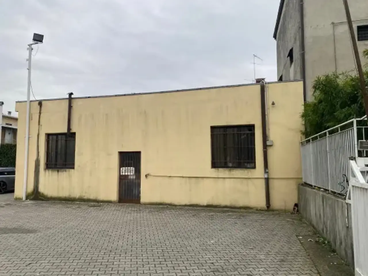 Magazzino in Via Nazionale 65, Calco, {3} - Foto 2