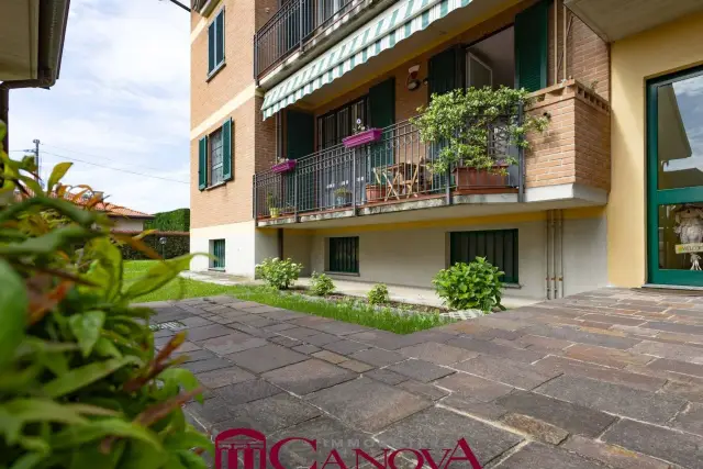 3-room flat in Via Guglielmo Marconi, Misinto - Photo 1