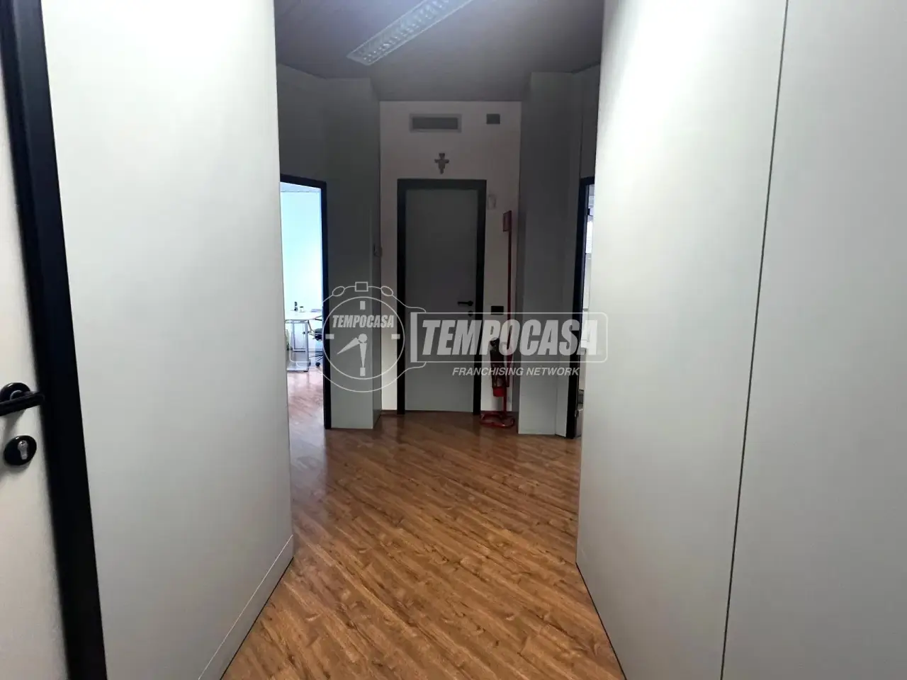 Ufficio in Via Pogliani Giuseppe, Paderno Dugnano, {3} - Foto 1