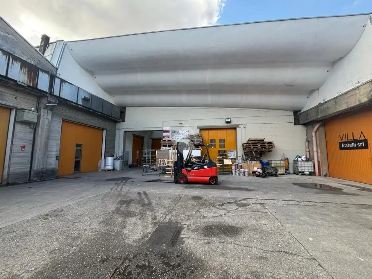 Capannone in Via Caduti Medesi 13, Meda, {3} - Foto 1