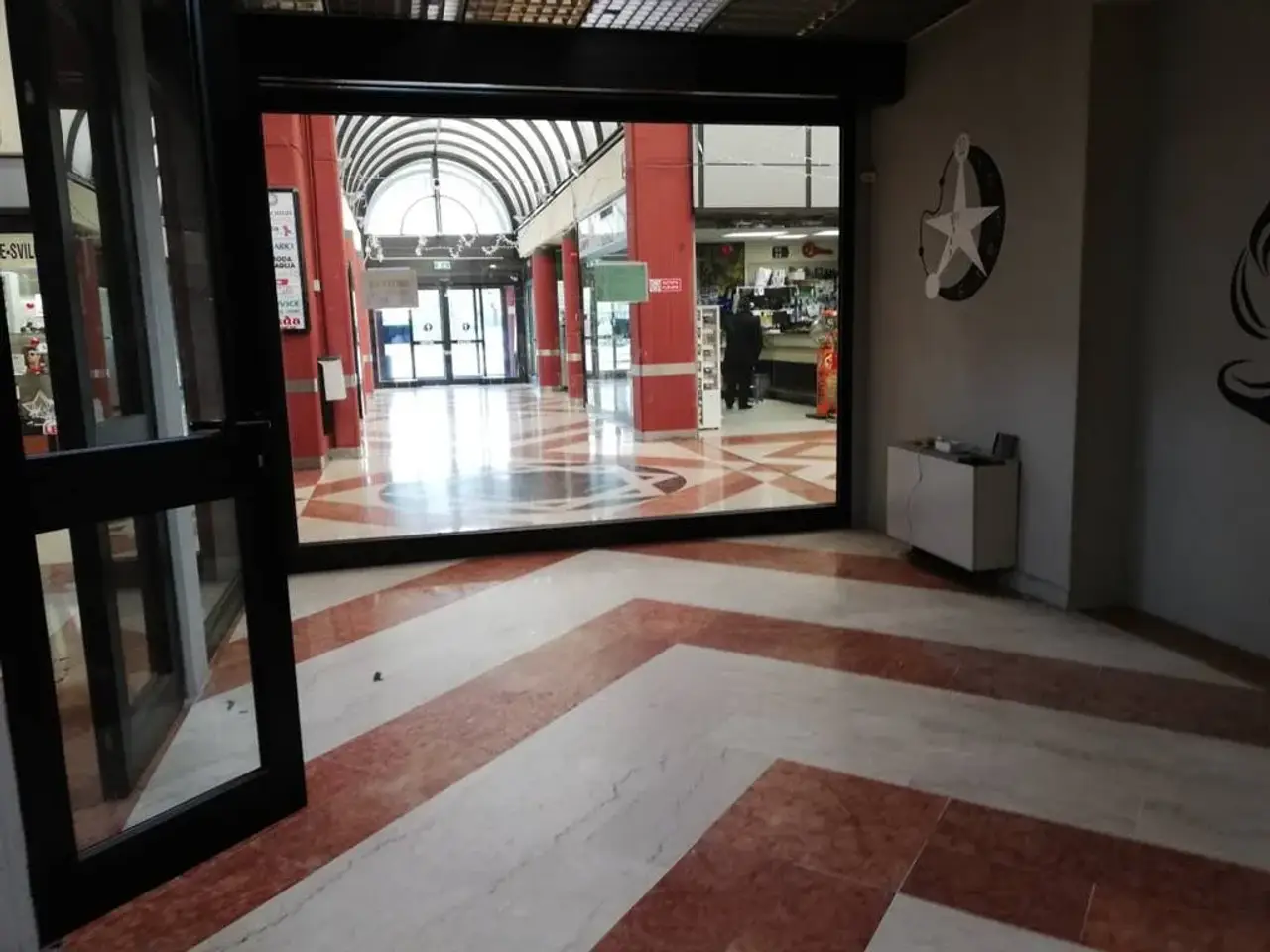 Negozio in  Brescia, Brescia, {3} - Foto 1