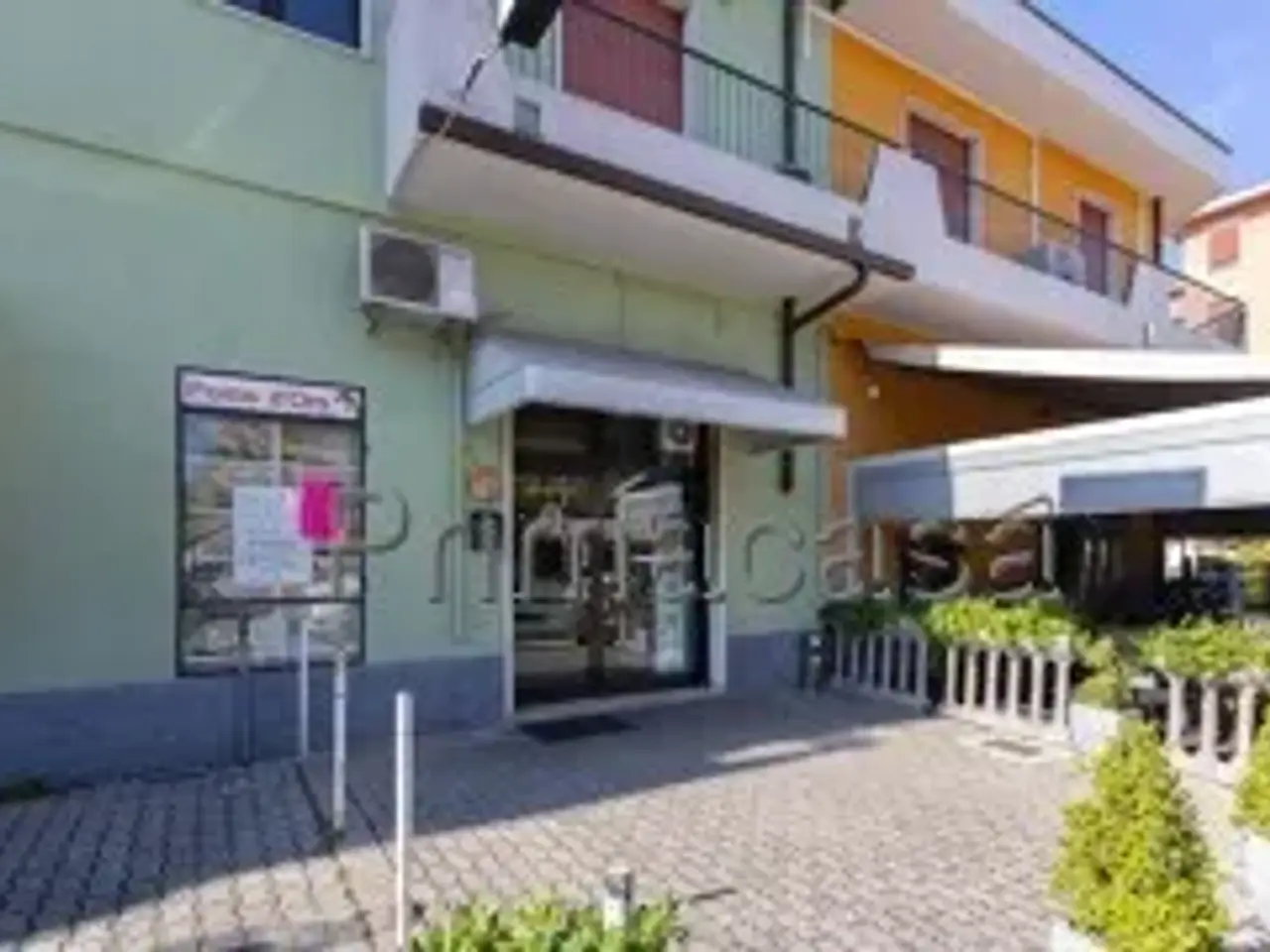 Negozio in Via Trento 7, Verona, {3} - Foto 1