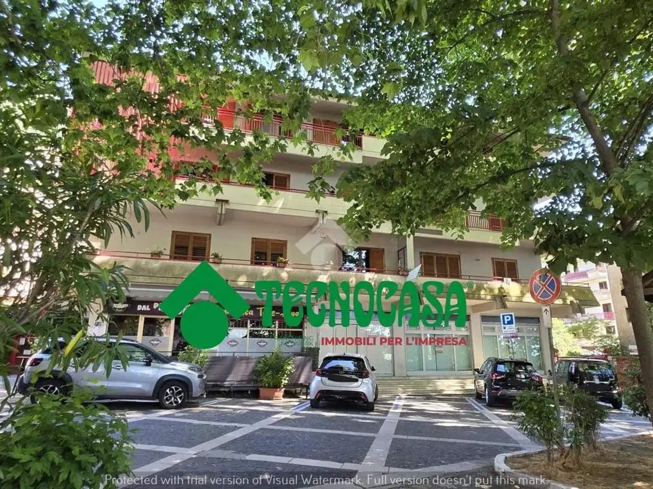 Negozio in Viale S. Modestino, Mercogliano, {3} - Foto 1