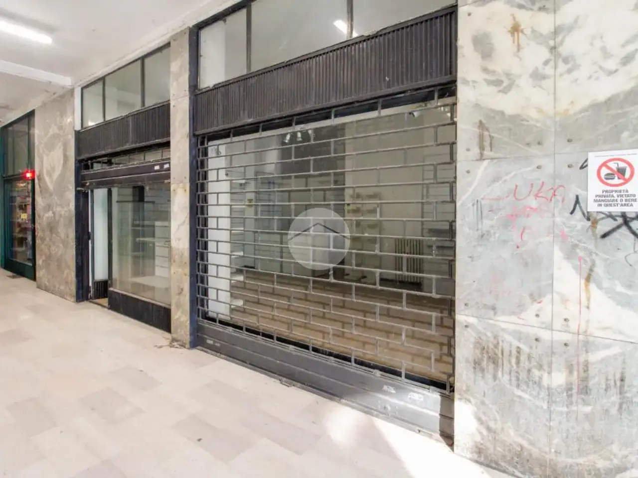 Negozio in Viale Repubblica 21, Crema, {3} - Foto 1