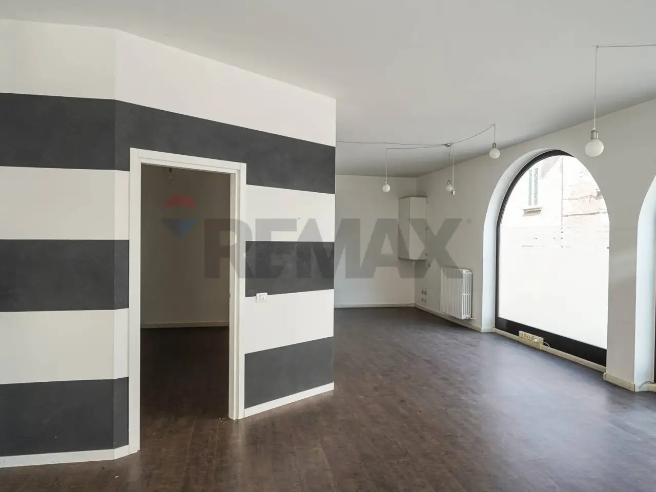 Negozio in , Villa D'Alme', {3} - Foto 1