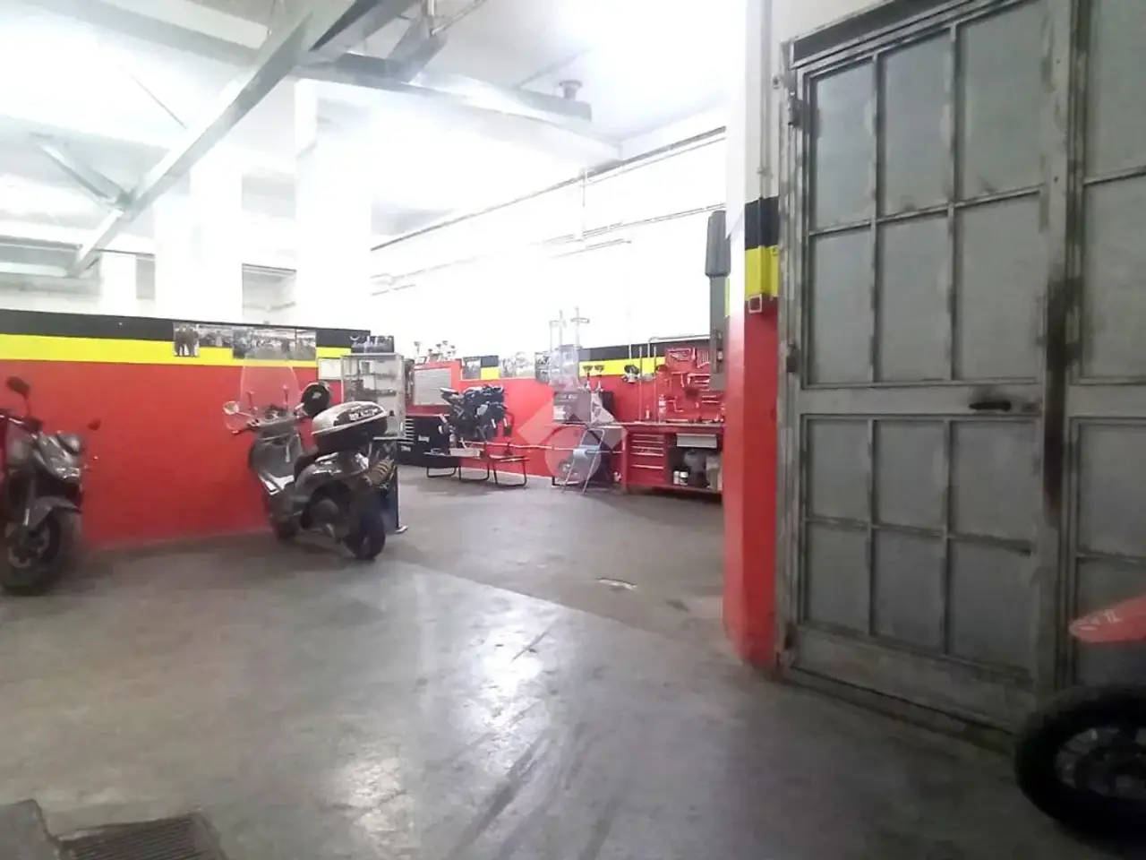 Magazzino in Via Ammiraglio Persano 17, Palermo, {3} - Foto 1
