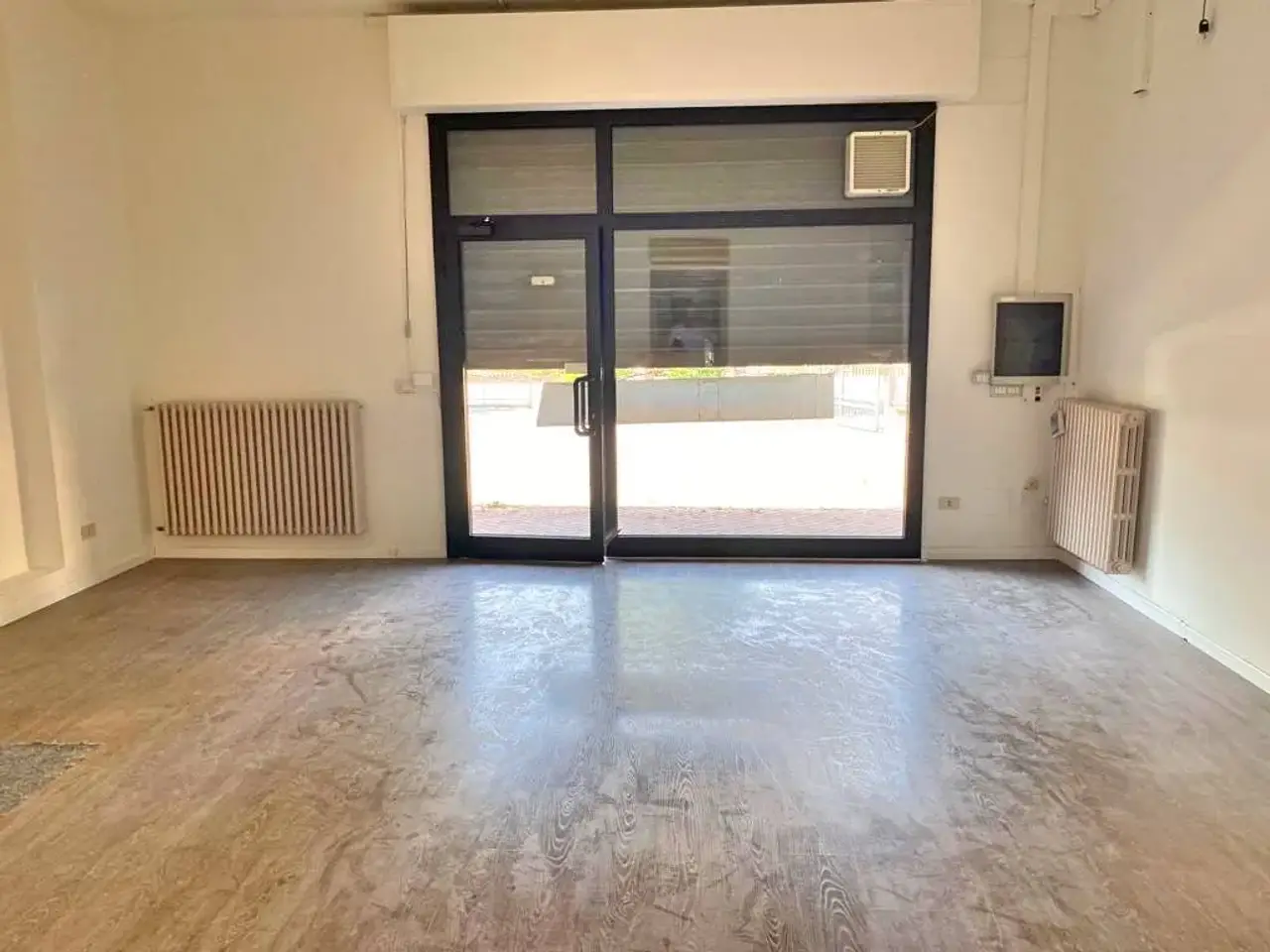 Negozio in  Brescia, Brescia, {3} - Foto 1