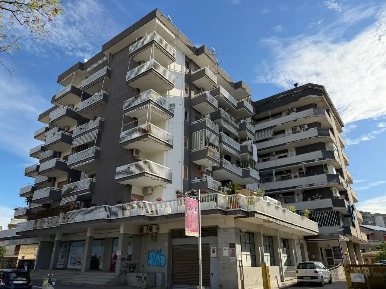 Azienda in Via Serroni 58, Battipaglia, {3} - Foto 1