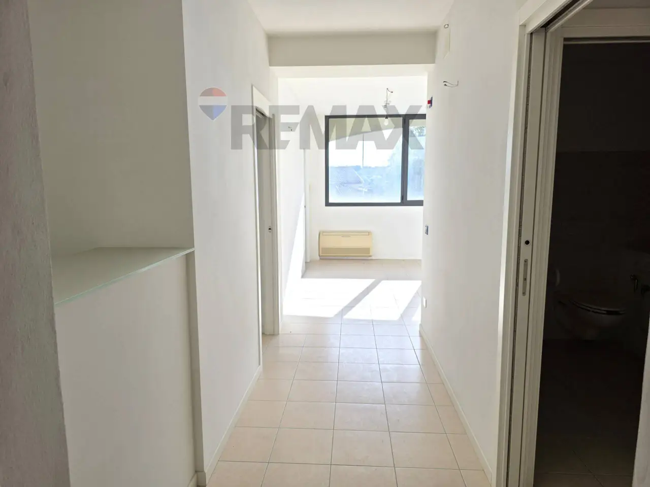 Ufficio in Viale Giuseppe Mazzini 13, Valdobbiadene, {3} - Foto 2
