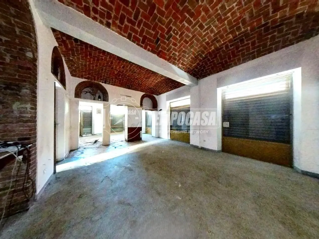 Negozio in Via Cervino 1, Torino, {3} - Foto 1