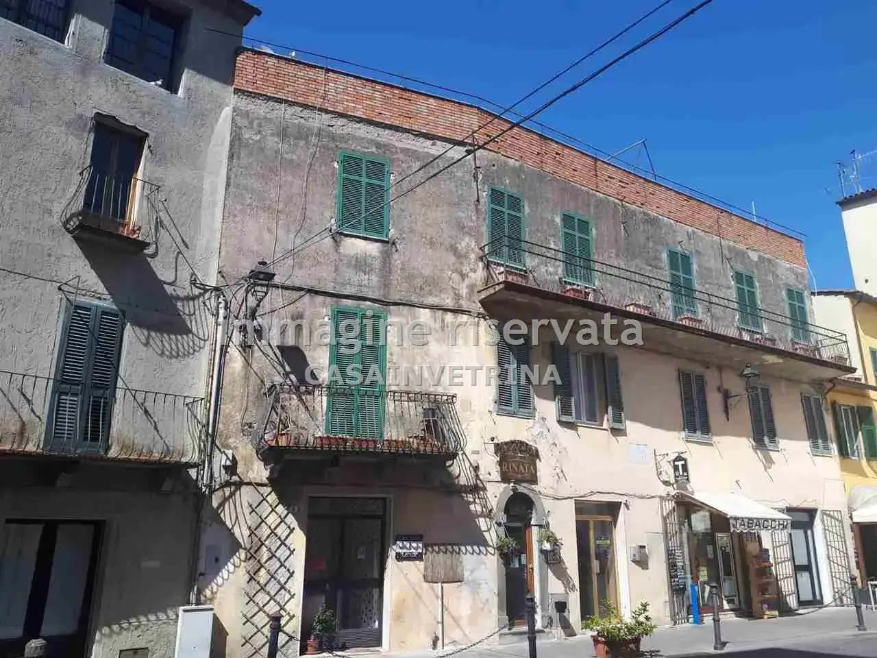 Palazzina commerciale in Piaza Garibaldi , Scansano, {3} - Foto 1