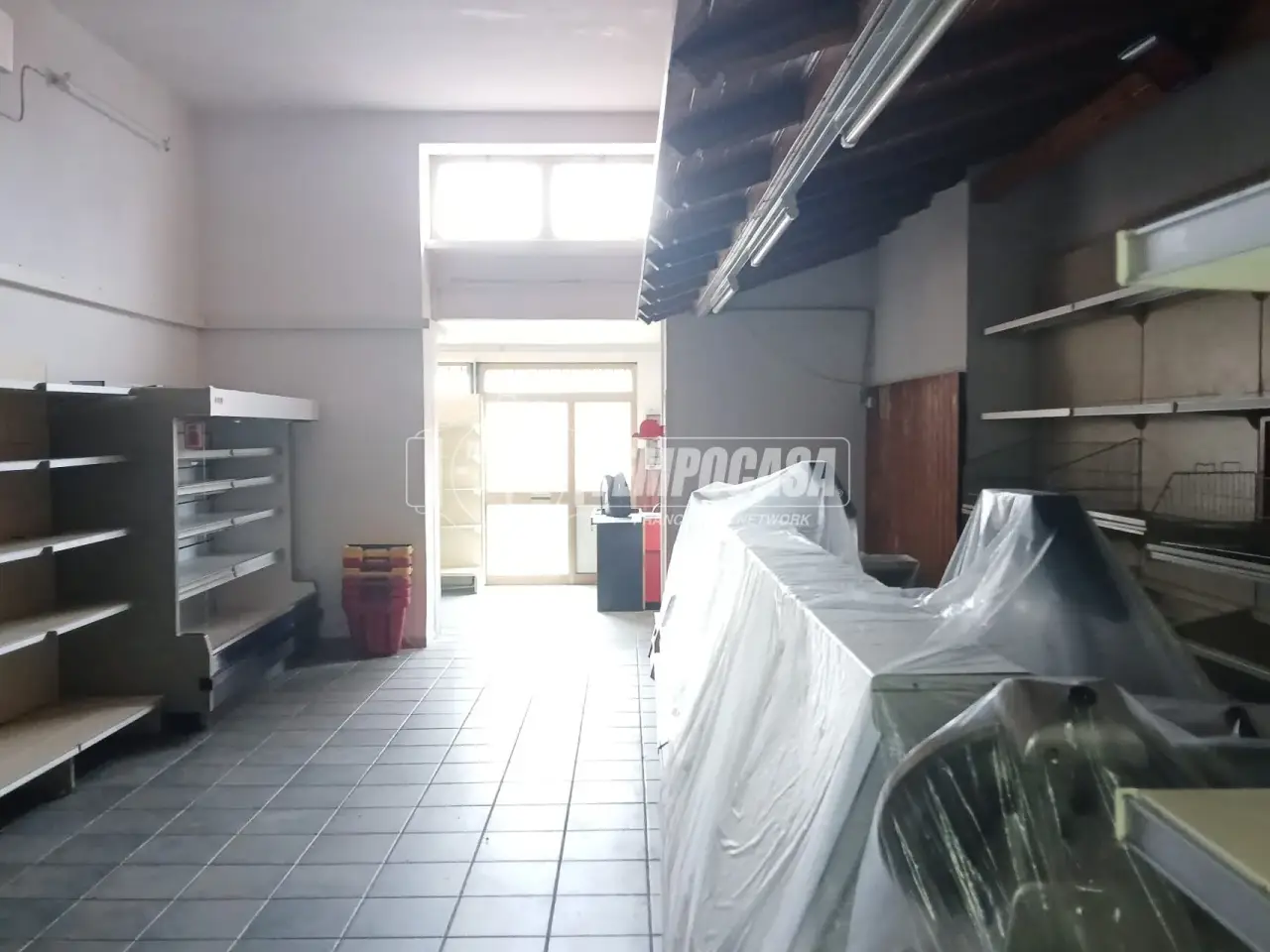 Negozio in Strada Provinciale Badino 78, Terracina, {3} - Foto 2