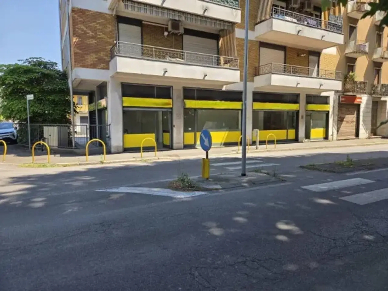 Negozio in Via Torino, Gallarate, {3} - Foto 1