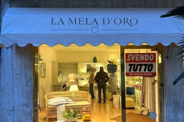 Negozio in Via Leonardo da Vinci, Bolzano - Foto 1