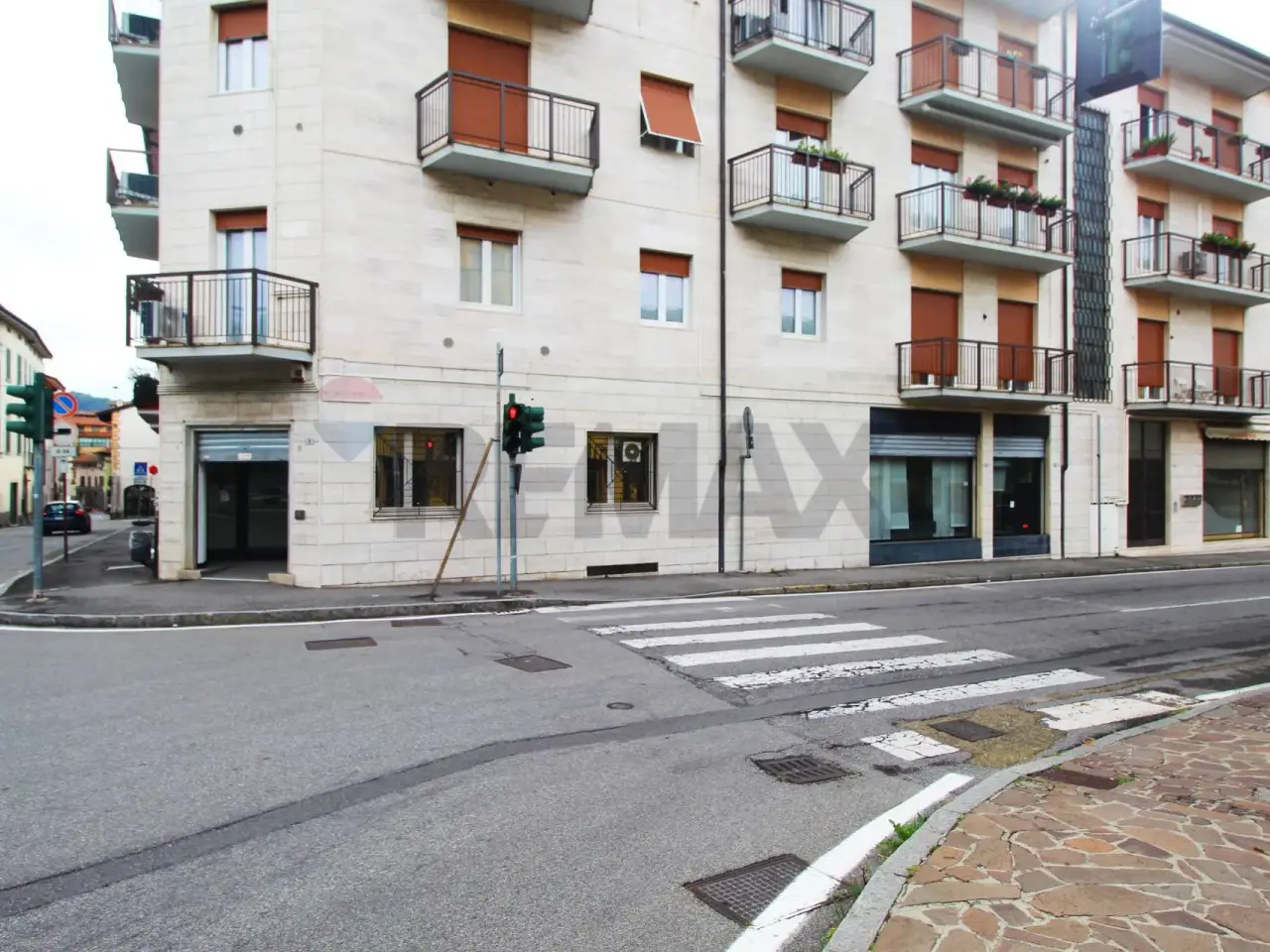 Negozio in Via Rampinelli 9, Ponte San Pietro, {3} - Foto 1