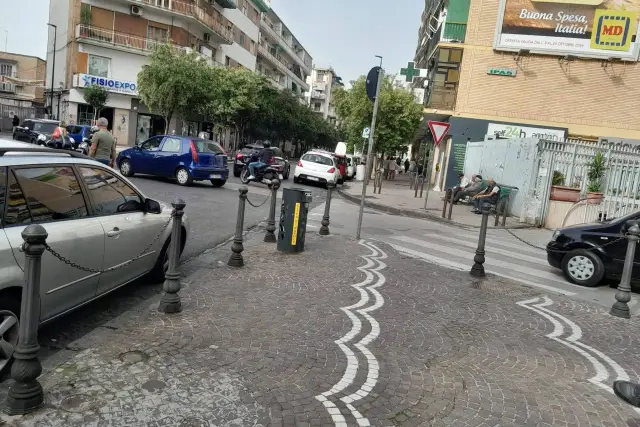 Negozio in Via dell'Epomeo, Napoli - Foto 1