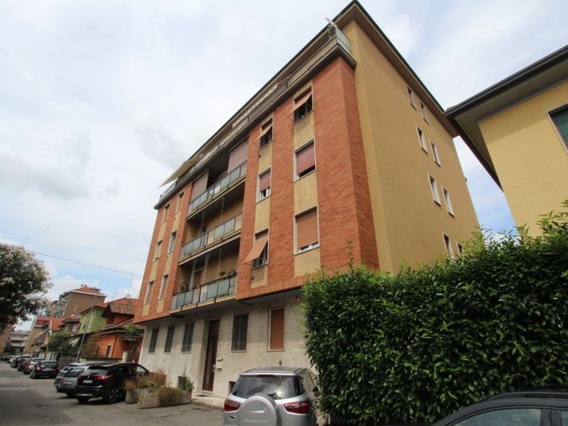 2-room flat in Via Valentino Panzeri 4, Bresso - Photo 1