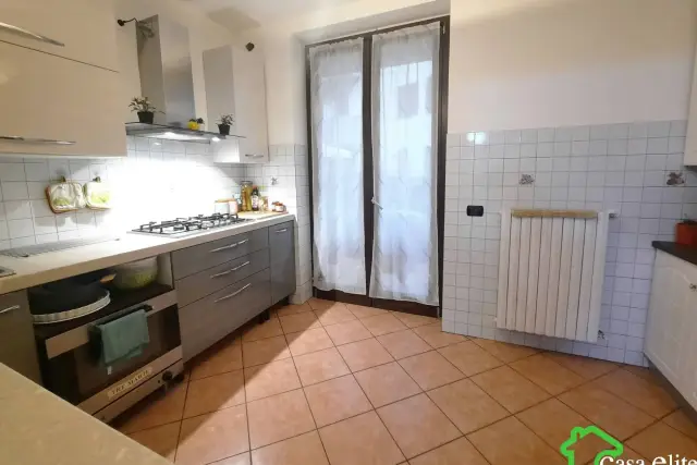 Villa a schiera in Via Aristotele 10, Zelo Buon Persico - Foto 1