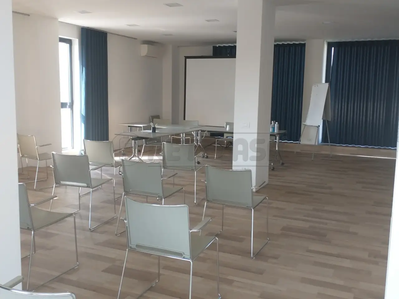 Palazzina commerciale in Via Ponte d'Oro, Schio, {3} - Foto 2