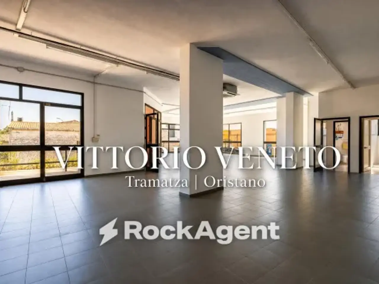 Negozio in Via Vittorio Veneto 51, Tramatza, {3} - Foto 1