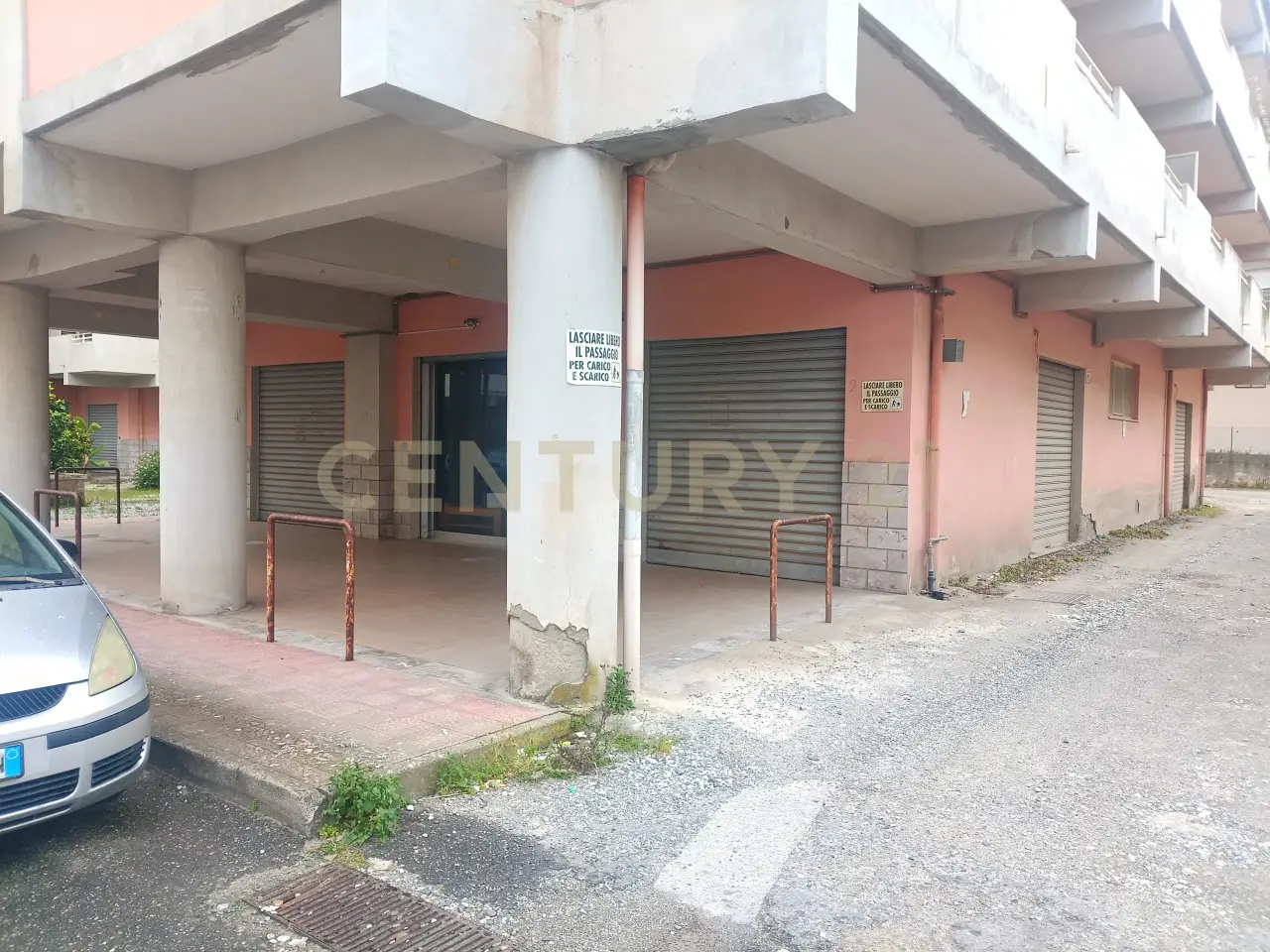 Palazzina commerciale in Via Padre Popieluszko Snc, Pace Del Mela, {3} - Foto 1
