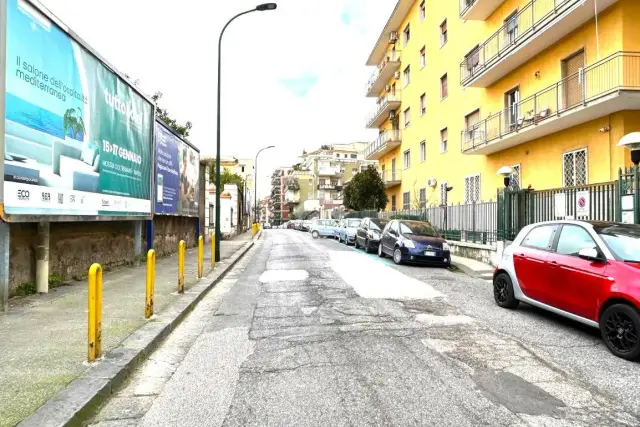 Bilocale in Via Belvedere 200, Napoli - Foto 1