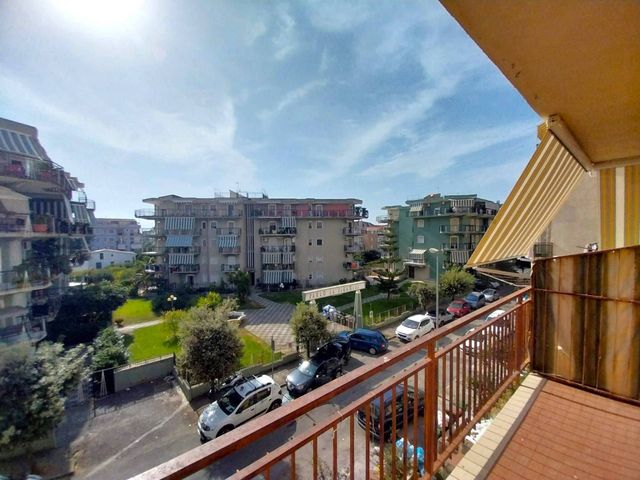 One-room flat in Via Pietro Mancini, Scalea - Photo 1