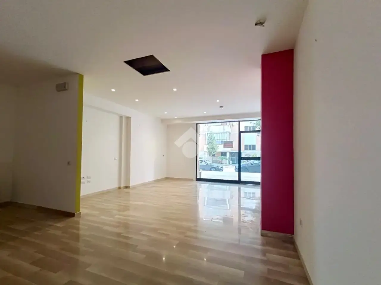 Negozio in Via Duca d'Aosta 12, Alba Adriatica, {3} - Foto 2