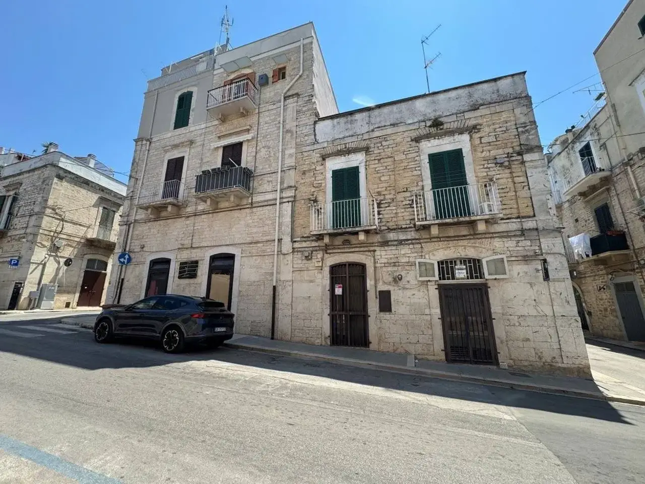 Locale commerciale in Via Duca della Vittoria, Ruvo Di Puglia, {3} - Foto 1