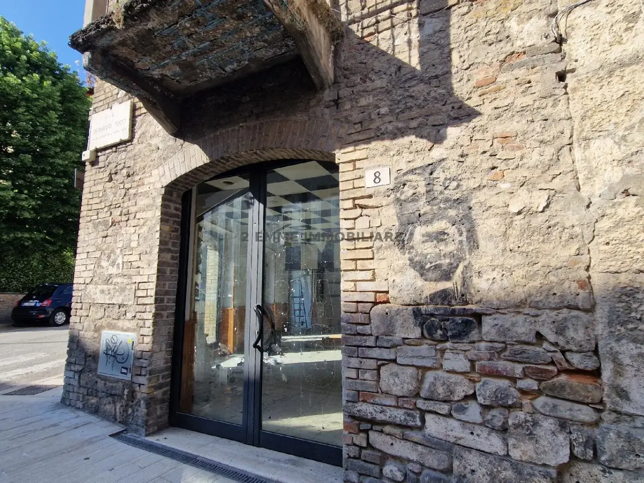 Locale commerciale in Via Bernrdo Tucci, Ascoli Piceno, {3} - Foto 2