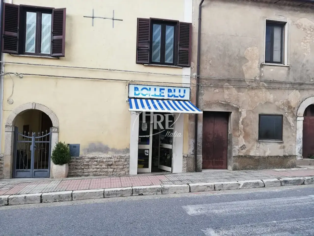 Locale commerciale in , Cosenza, {3} - Foto 1