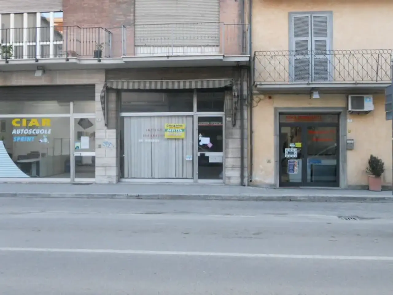 Negozio in Via Nazario Sauro, San Benedetto del Tronto, {3} - Foto 1
