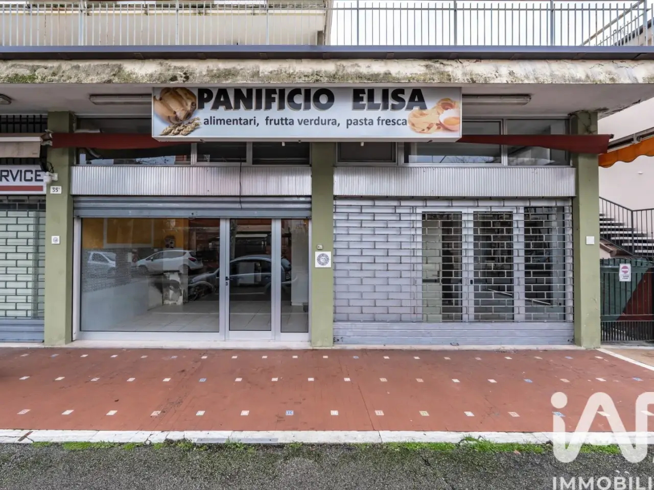 Negozio in Viale delle Rimembranze 35, Rimini, {3} - Foto 2