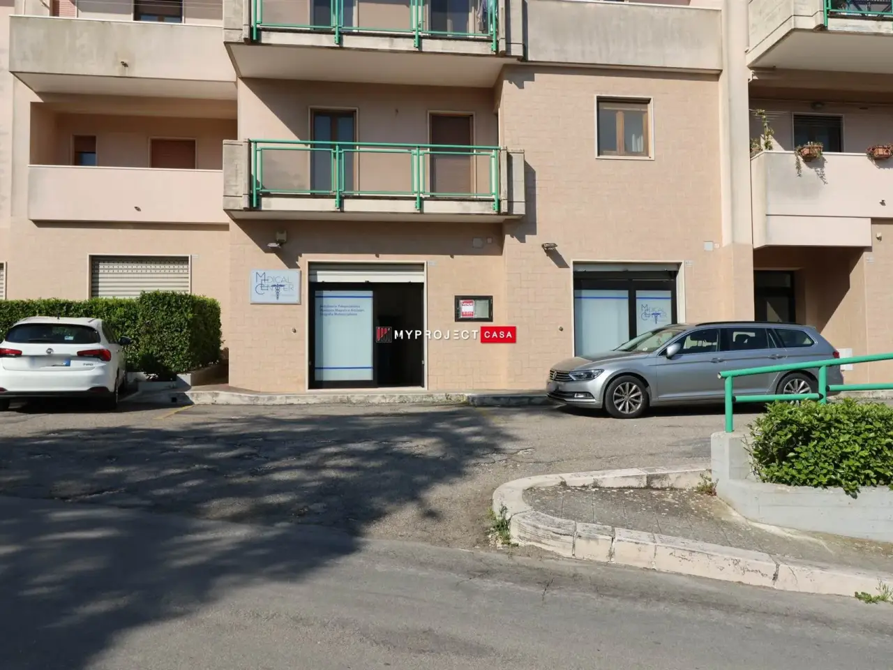 Ufficio in Via Madonna Piccola, Martina Franca, {3} - Foto 1
