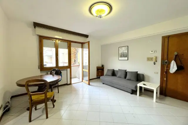 2-room flat in Via Fratelli Rosselli, Vaiano - Photo 1