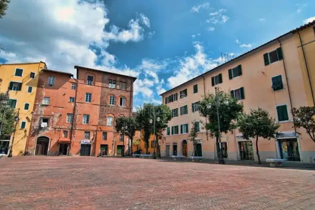 Shop in Piazza Chiara Gambacorti, Pisa - Photo 1