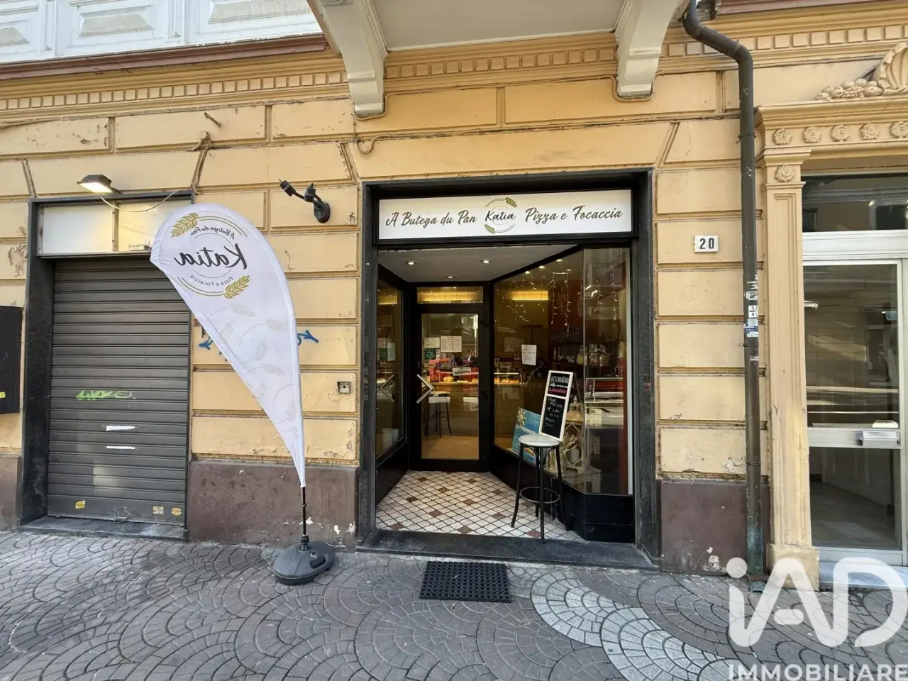 Esercizio commerciale in Via dei Mille 20, Albenga, {3} - Foto 1
