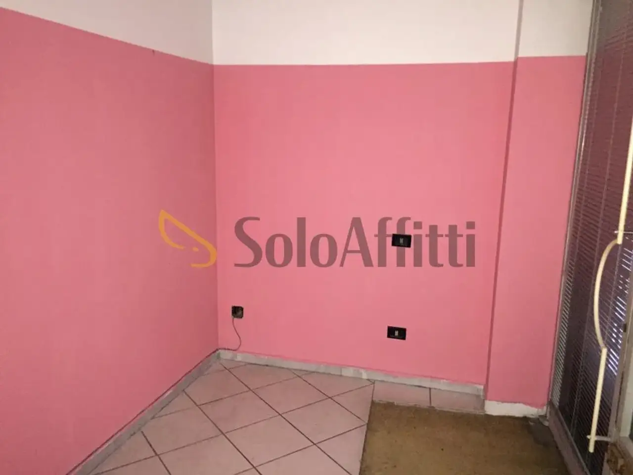 Negozio in Corso Garibaldi 129, Legnano, {3} - Foto 2