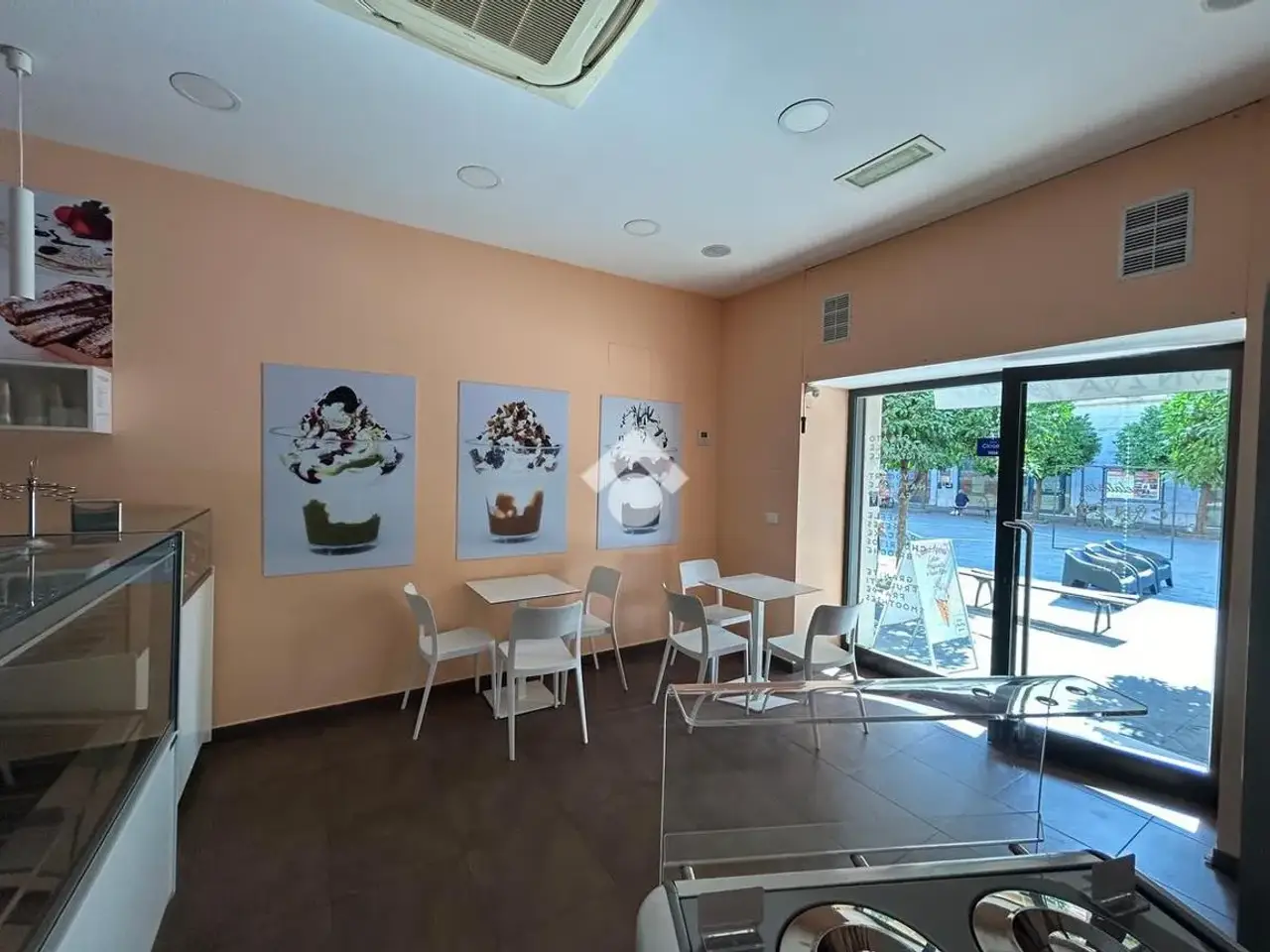 Negozio in Negozio Piazza Garibaldi 24, Sarzana, {3} - Foto 1