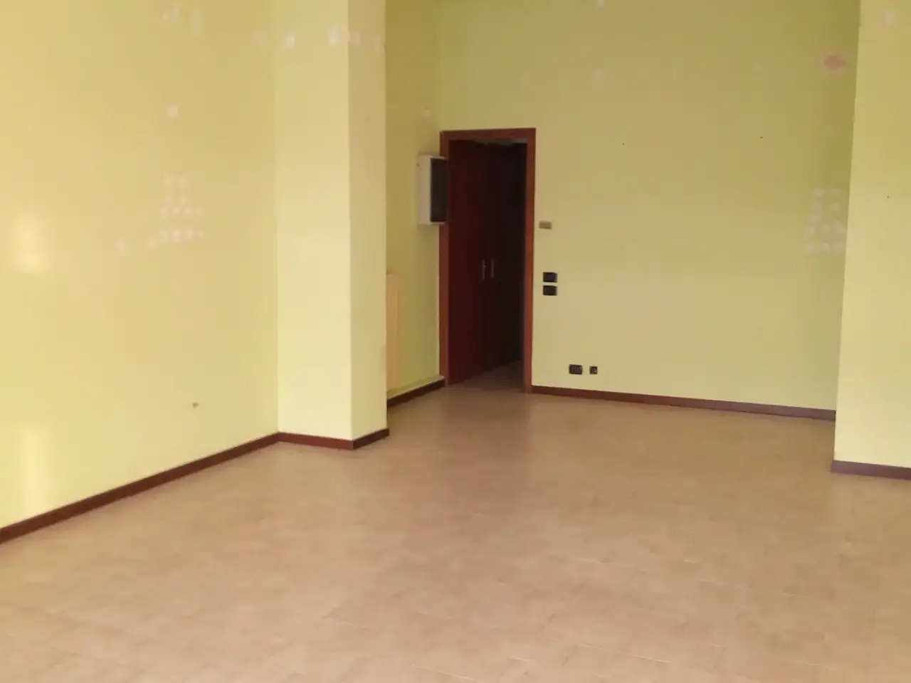 Negozio in Corso della Vittoria, Novara, {3} - Foto 2