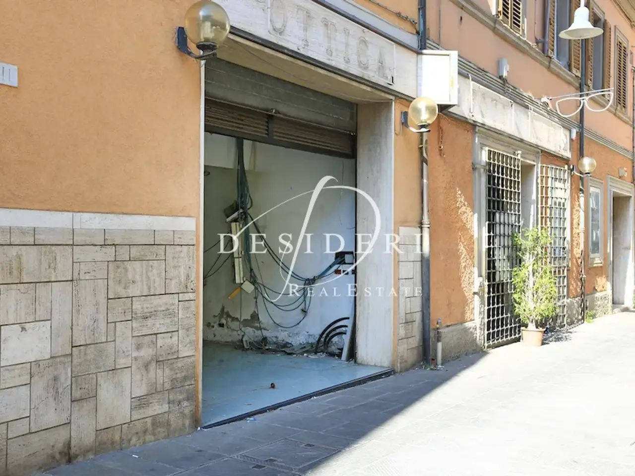 Locale commerciale in Via Giuseppe Mazzini 58100 Grosseto, Grosseto, {3} - Foto 2