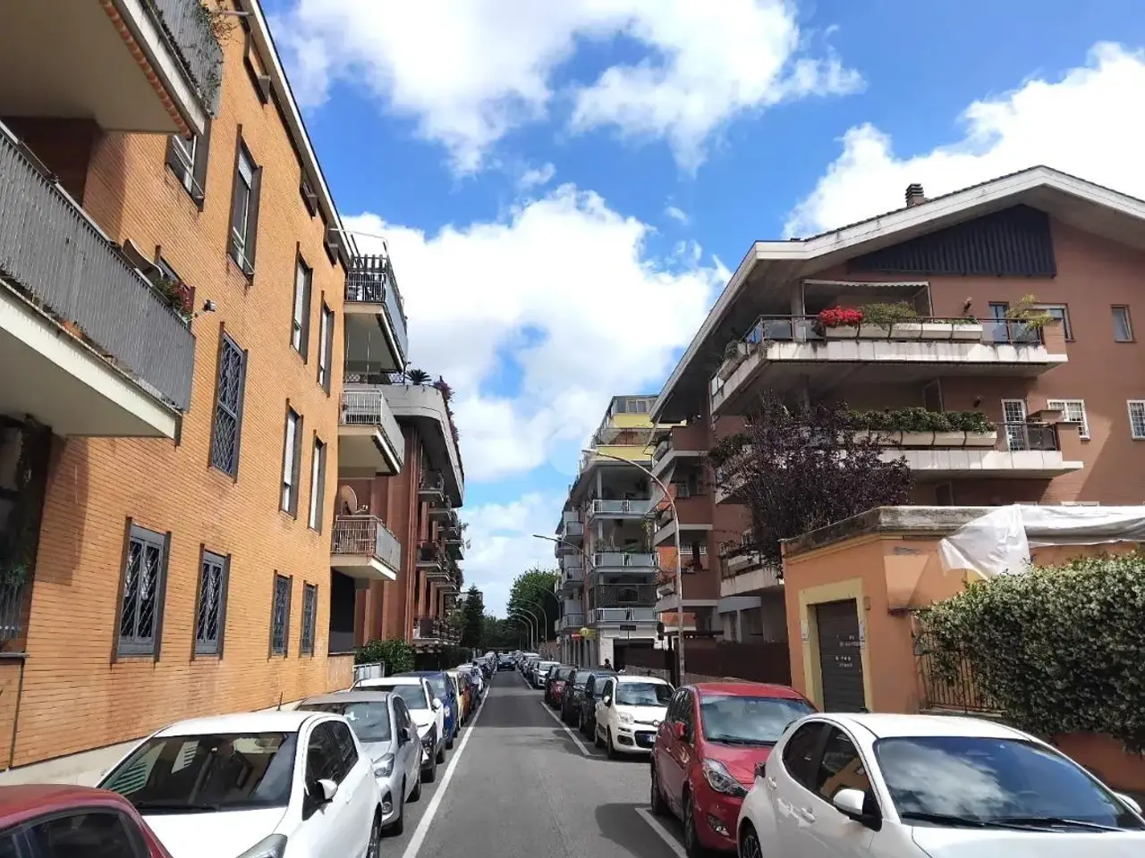 Negozio in Via Alessandro Brisse 14, Roma, {3} - Foto 1