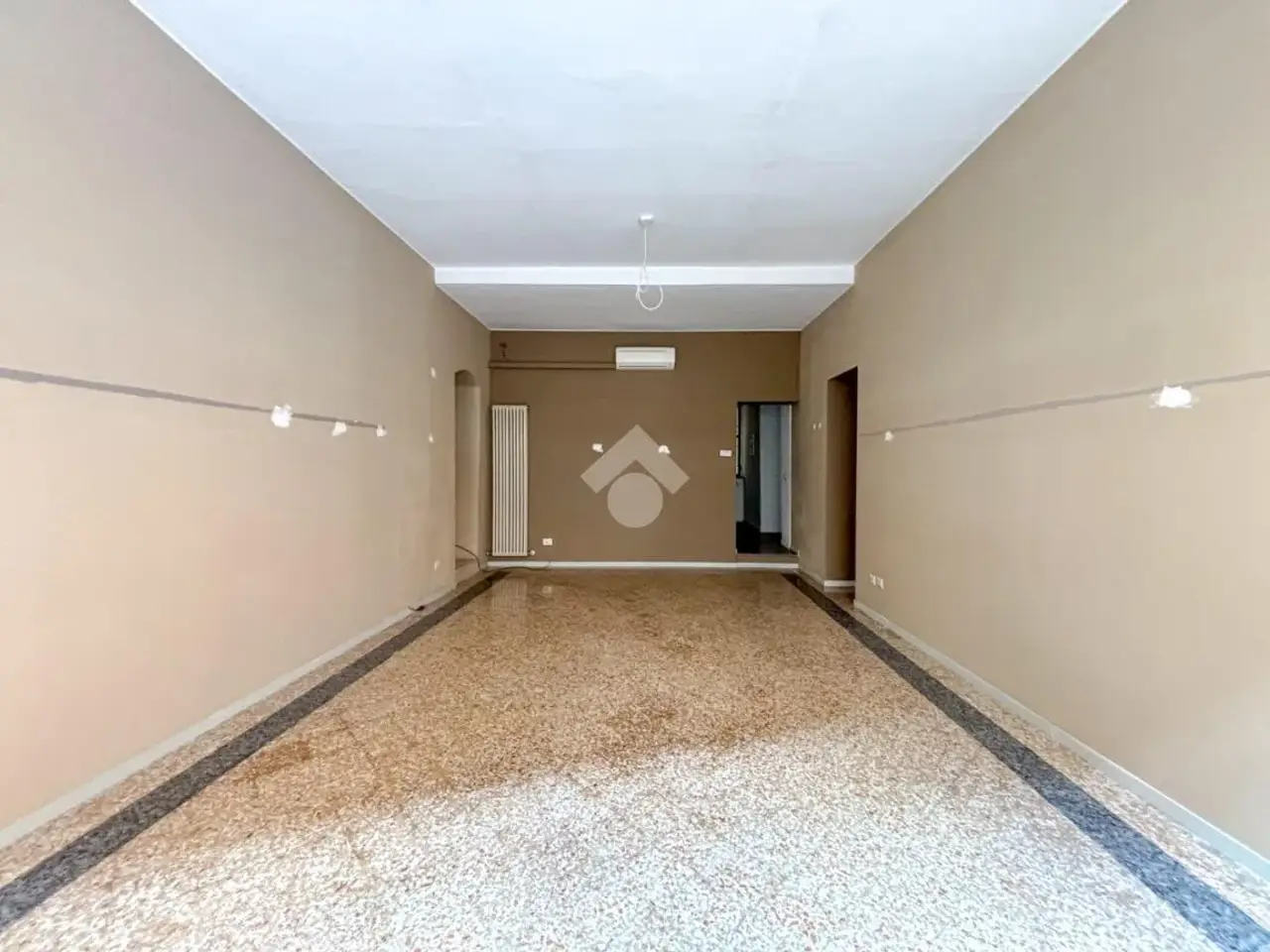 Negozio in Via S. Bernardino, Bergamo, {3} - Foto 1