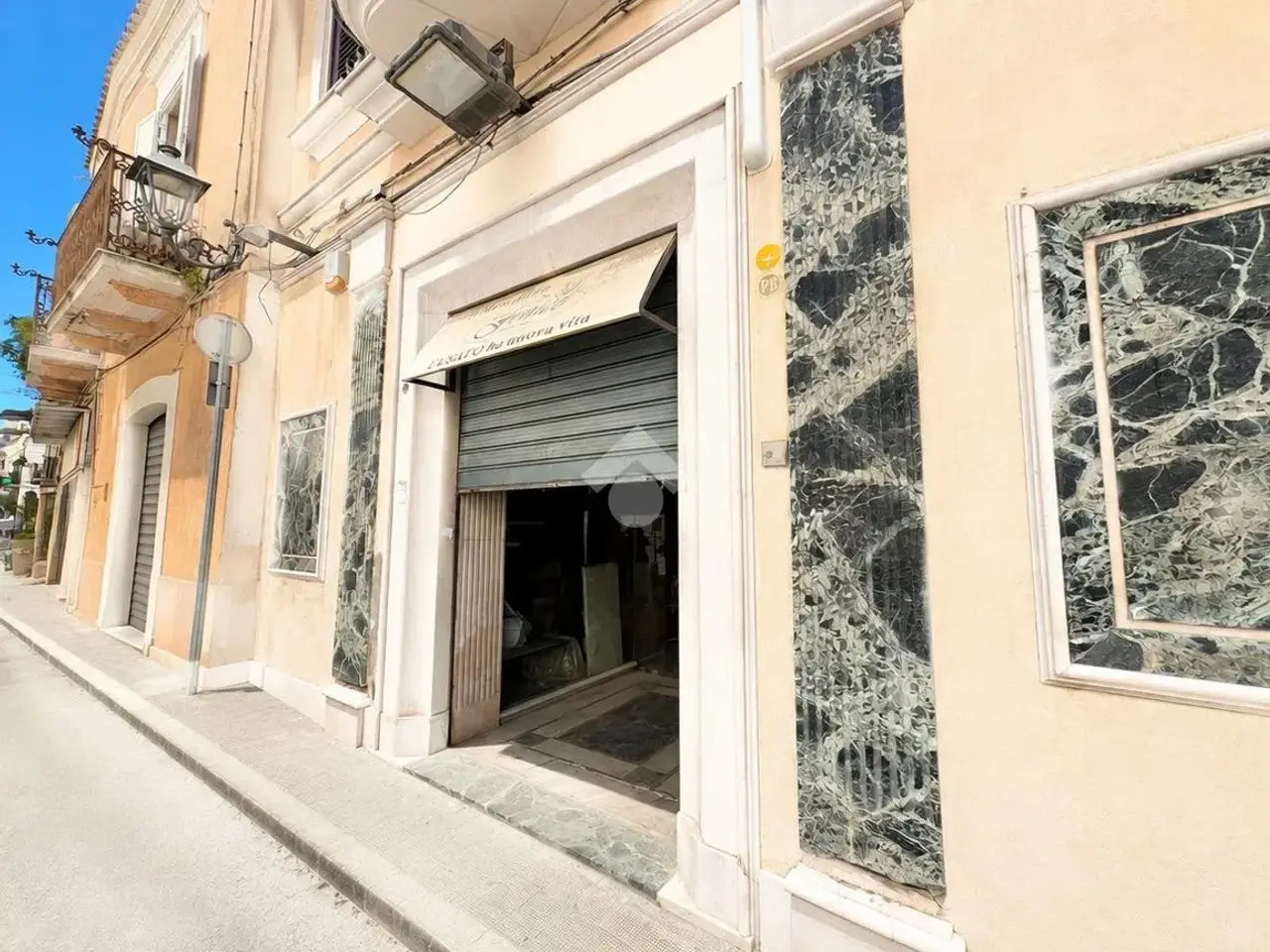 Negozio in Via Daunia 44, San Severo, {3} - Foto 1