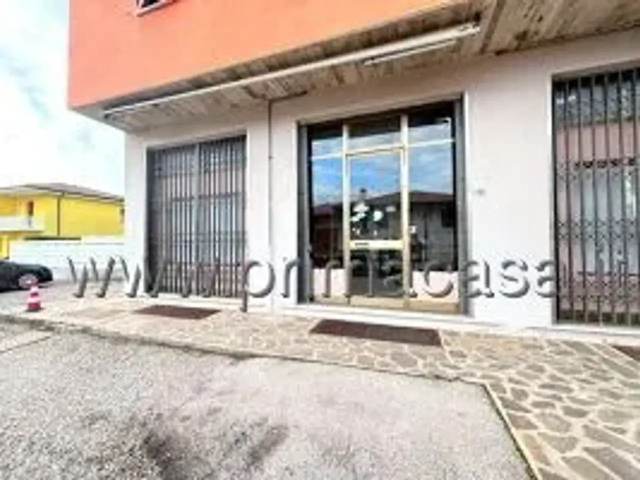 Negozio in Via Giovanni XXIII 13, Cerea, {3} - Foto 2